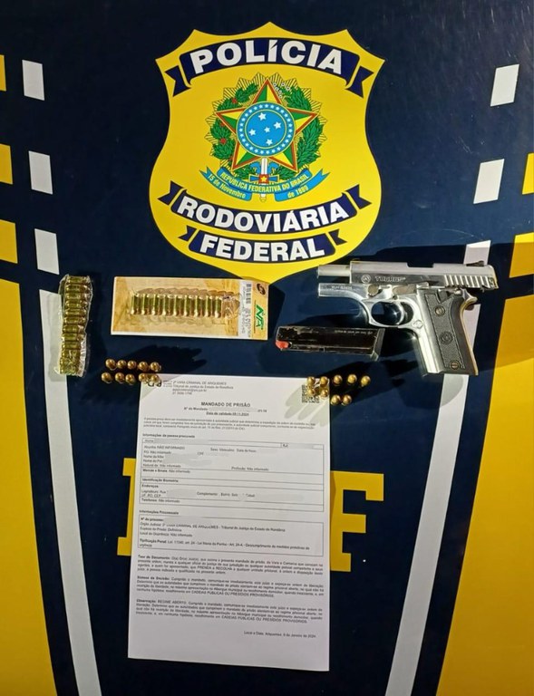 Em Porto Velho Prf Apreende Uma Arma De Fogo Homem Foragido Da